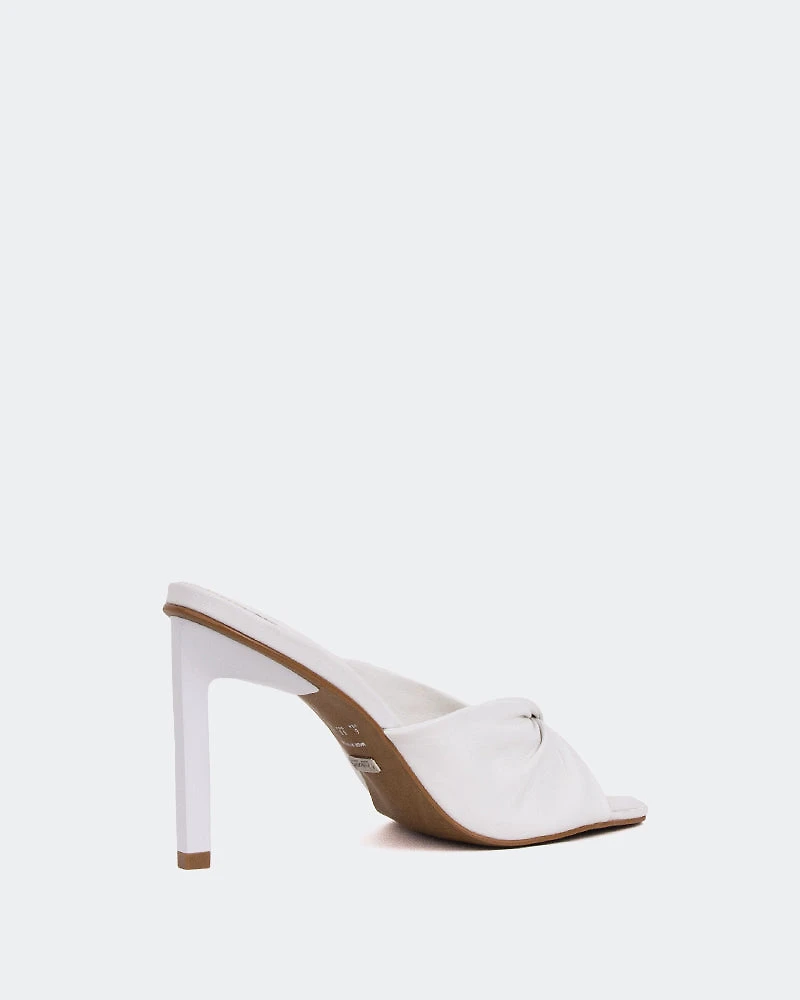 Paqueta, White Leather/Cuir Blanc