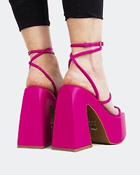 Pasaji Fuchsia Leather