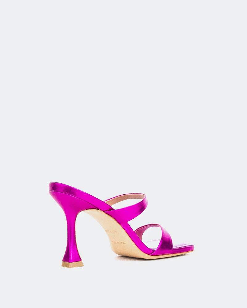 Pyramid Fucshia Metal