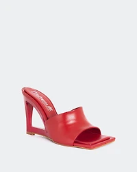 Quini Red Leather