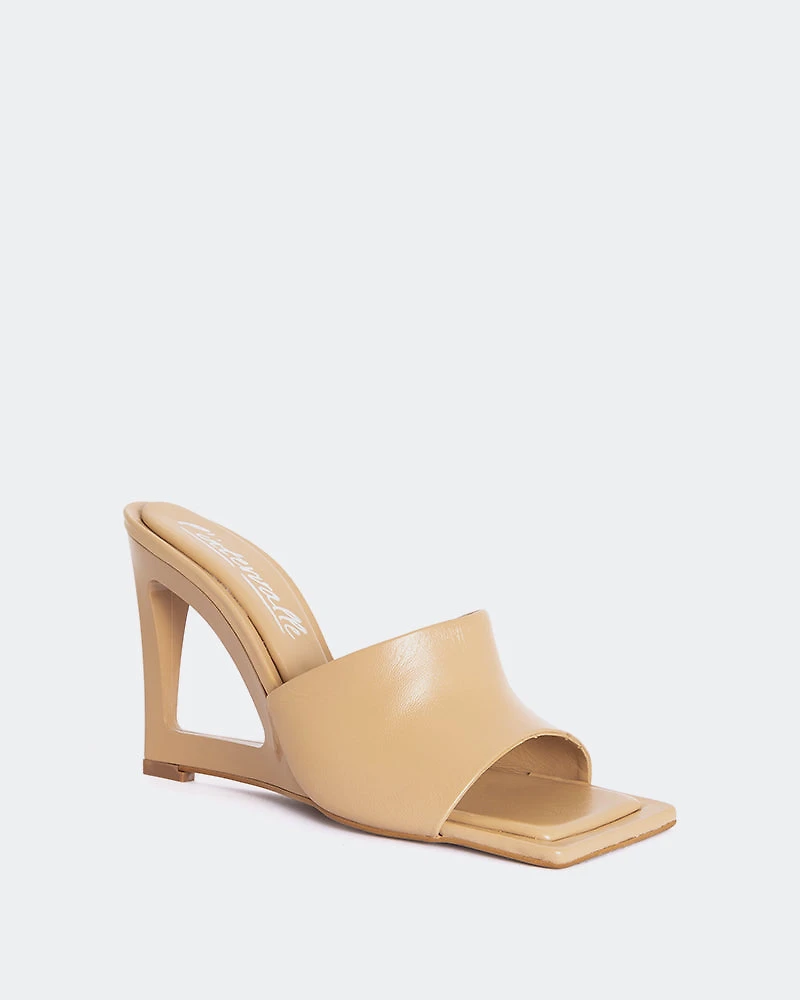 Quini Nude Leather