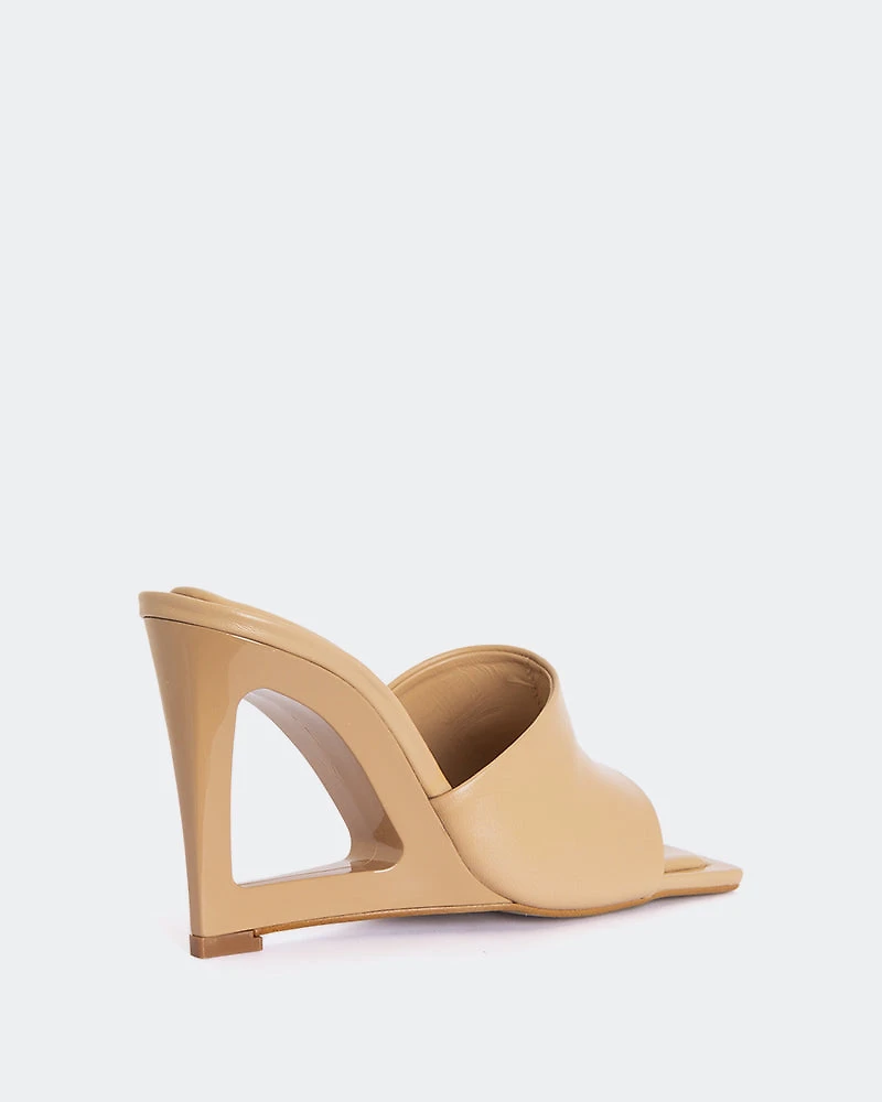 Quini Nude Leather
