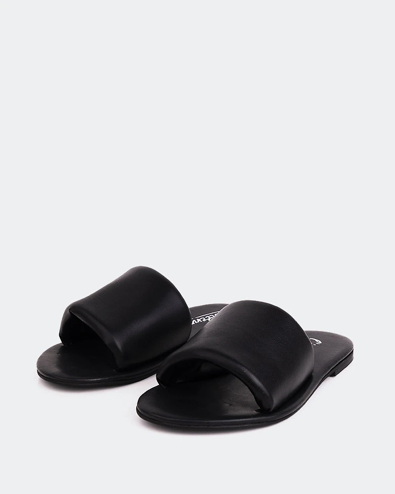 Rum Black Leather