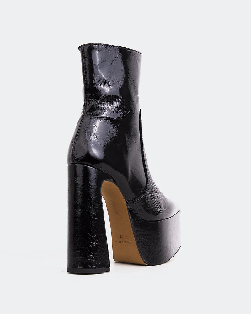 Sarov Black Leather