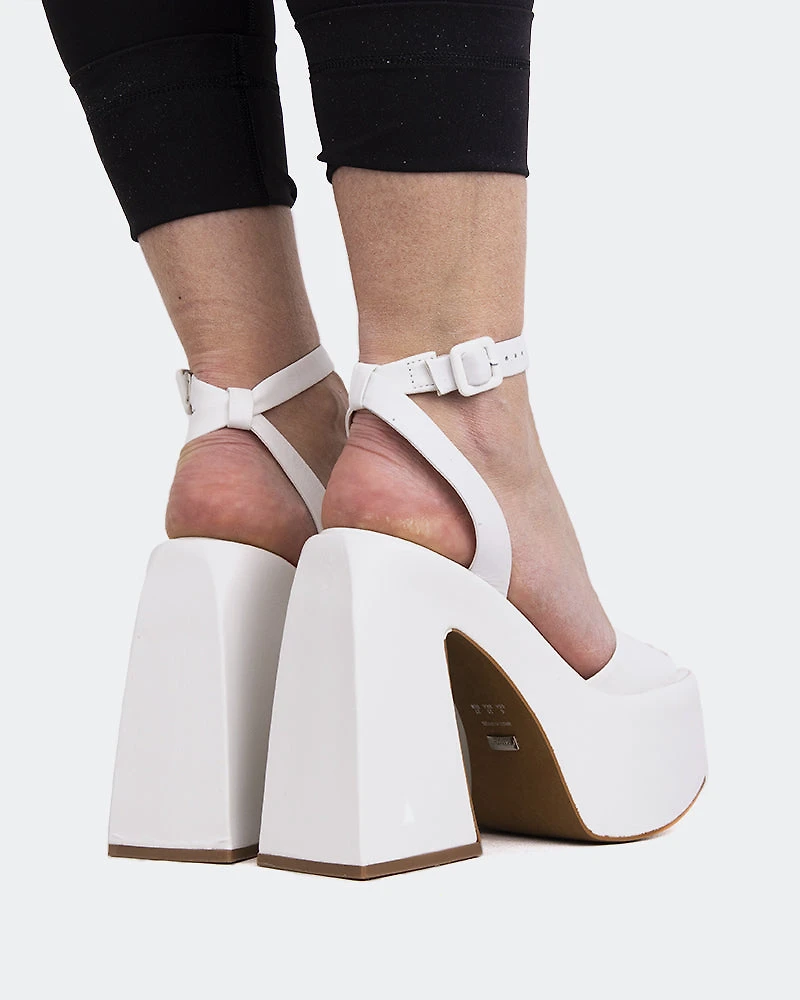 Scorpios White Leather