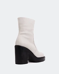 Shivers Off White Leather