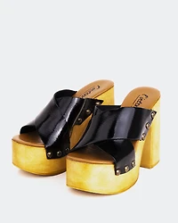Twist Black Leather