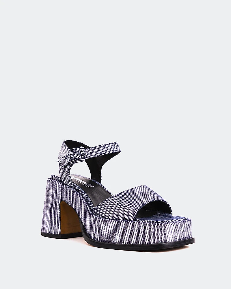Valtos Navy Leather