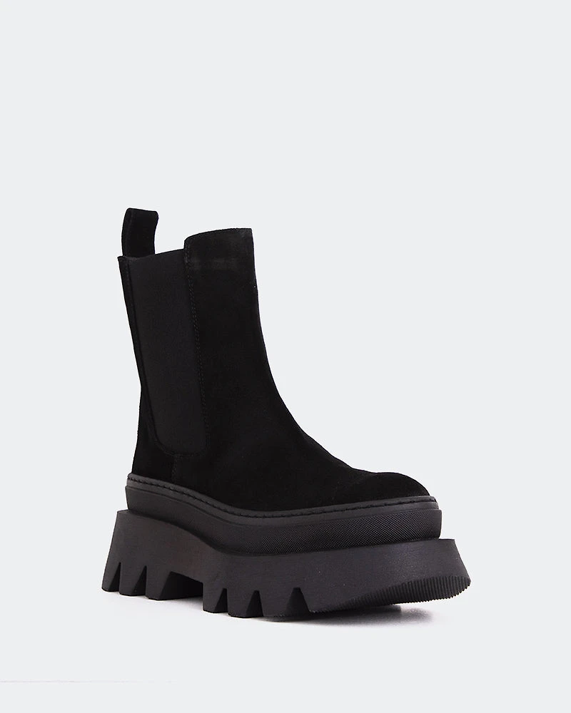 Wolfe Black Suede