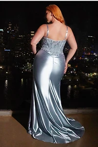 SATIN FITTED GOWN WITH LACE DETAILS