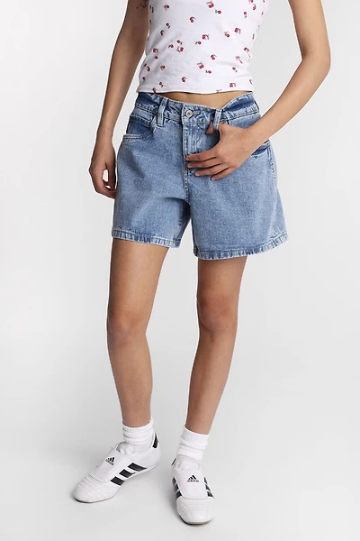 Low-Rise Embroidered Baggy Denim Shorts