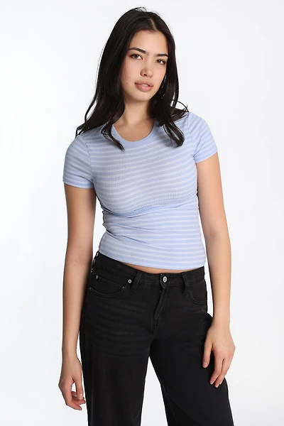 T-shirt long à col ras-du-cou et manches courtes