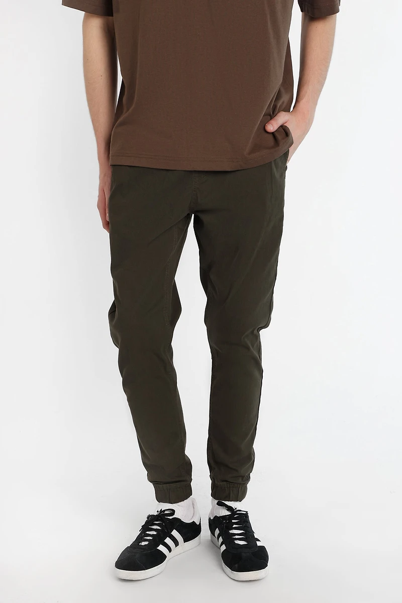 Slim Twill Jogger