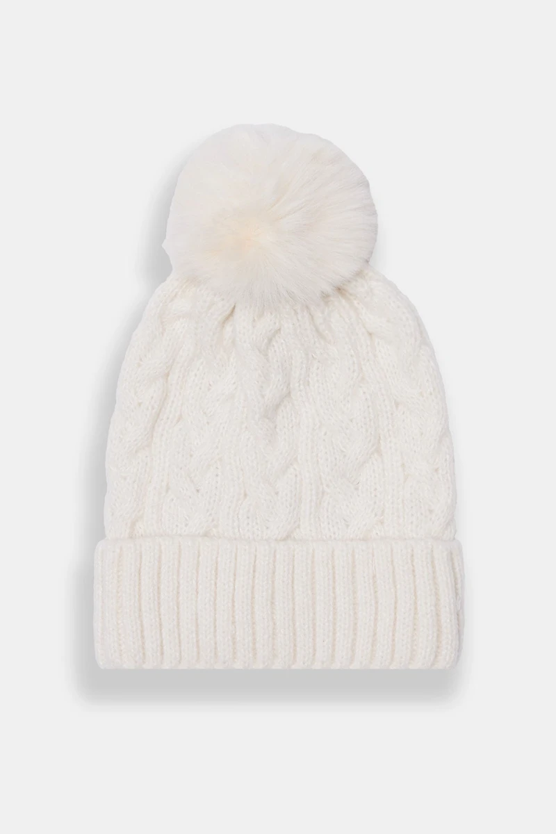 Cable Knit Pom Beanie