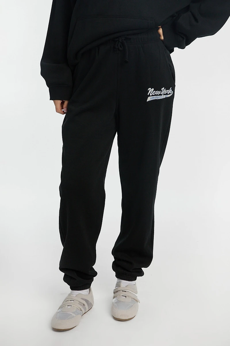 AERO Graphic Boyfriend Sweatpant