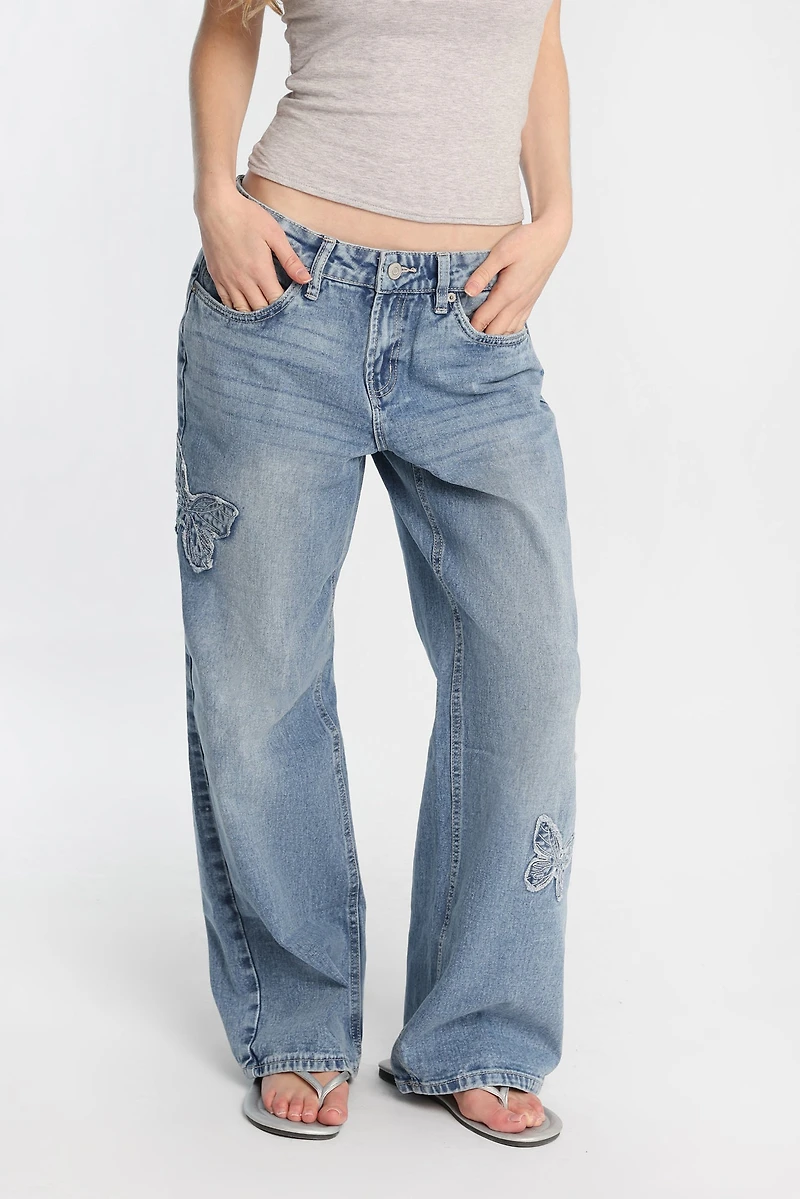 AERO Low-Rise Baggy Jeans
