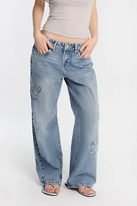 AERO Low-Rise Baggy Jeans