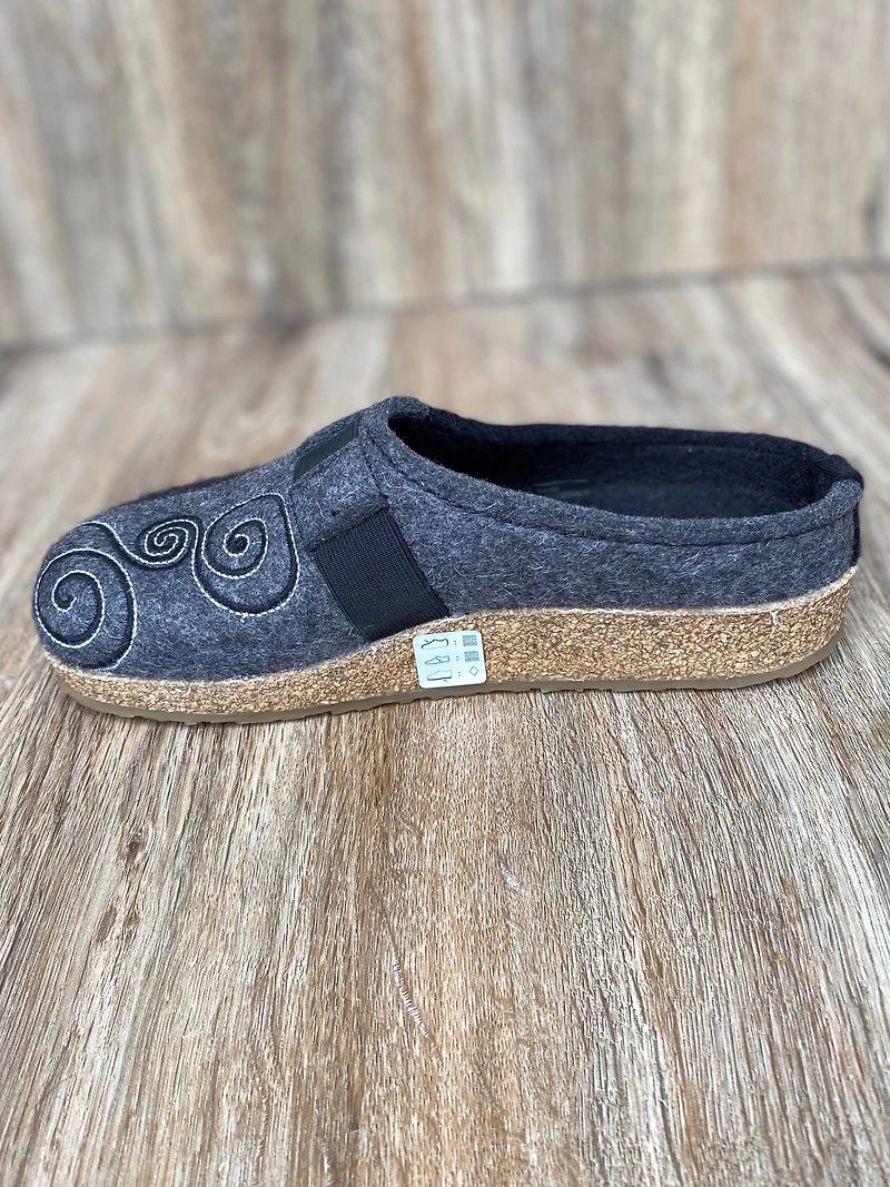 Haflinger - Magic Black & Grey