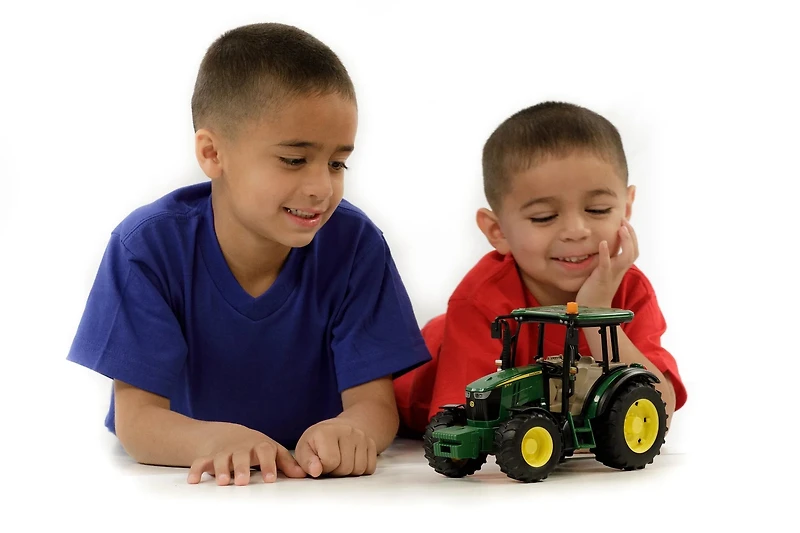 John Deere 5115M Tractor