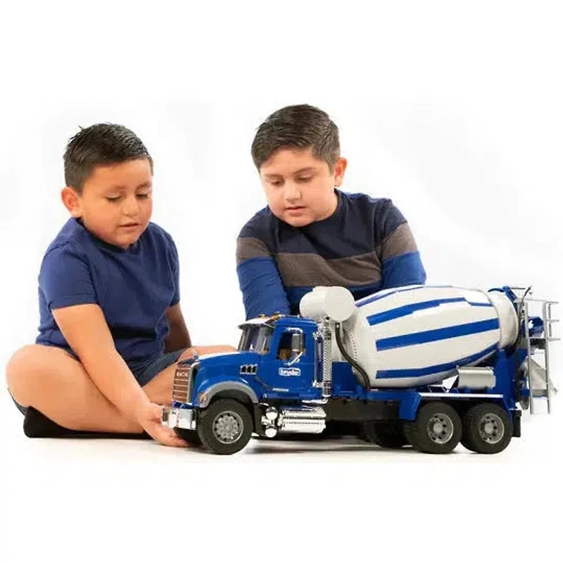 MACK Granite Cement Mixer