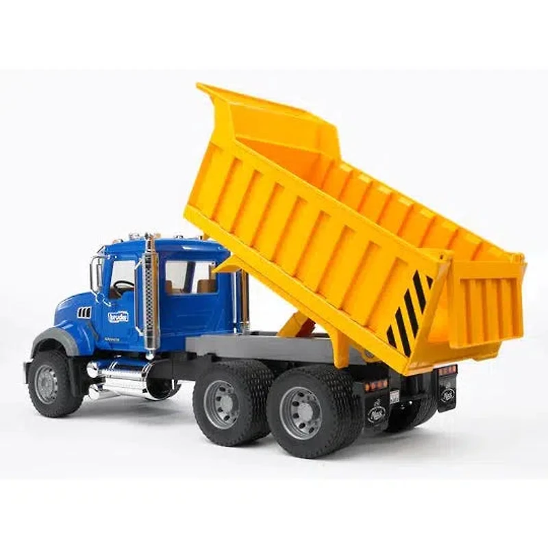 MACK Granite Dump Truck