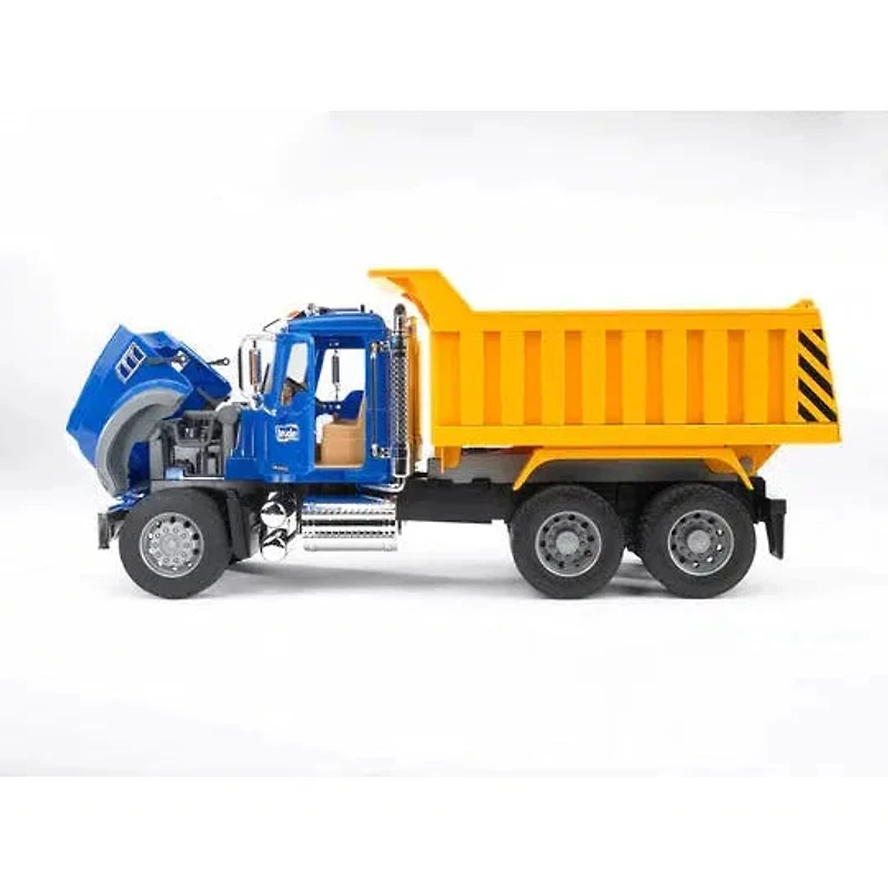 MACK Granite Dump Truck