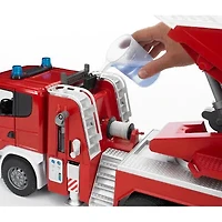 Scania Fire Engine w/ Water Pump and Light & Sound