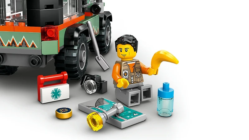 LEGO City - Off Road 4x4 Mountain Truck