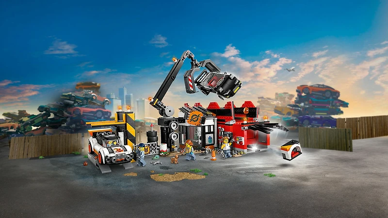 LEGO City - Scrapyard with Cars