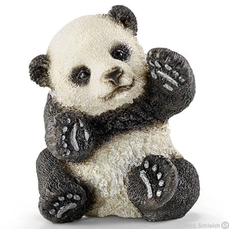 Panda Cub, Playing