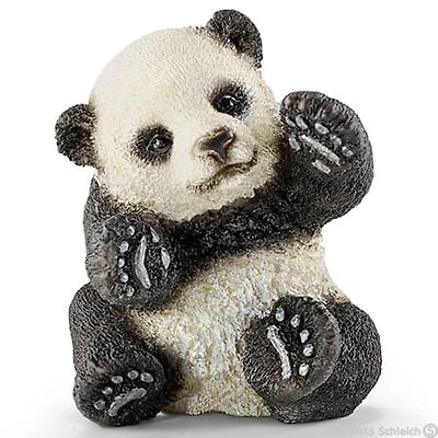 Panda Cub, Playing