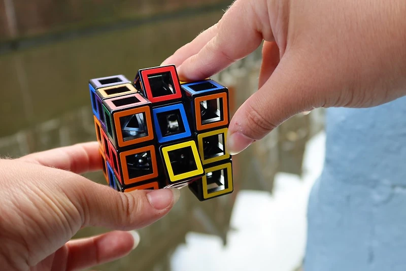 Hollow Cube