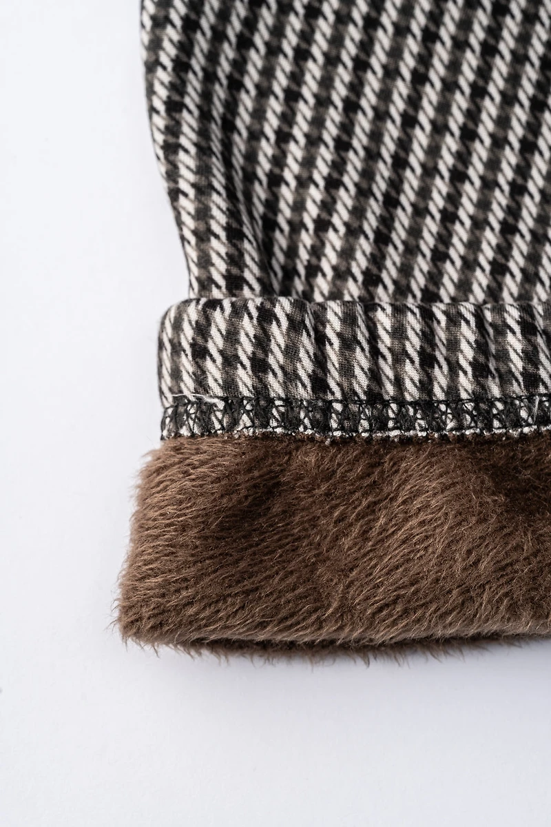 Twisted Lines - Cozy Lined Leggings