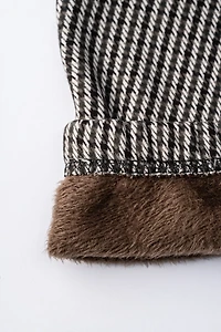 Twisted Lines - Cozy Lined Leggings