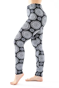 B&W Mandala - All Season Leggings