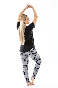 B&W Mandala - All Season Leggings