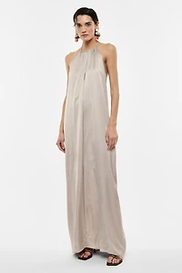 Robe longue fluide à encolure américaine