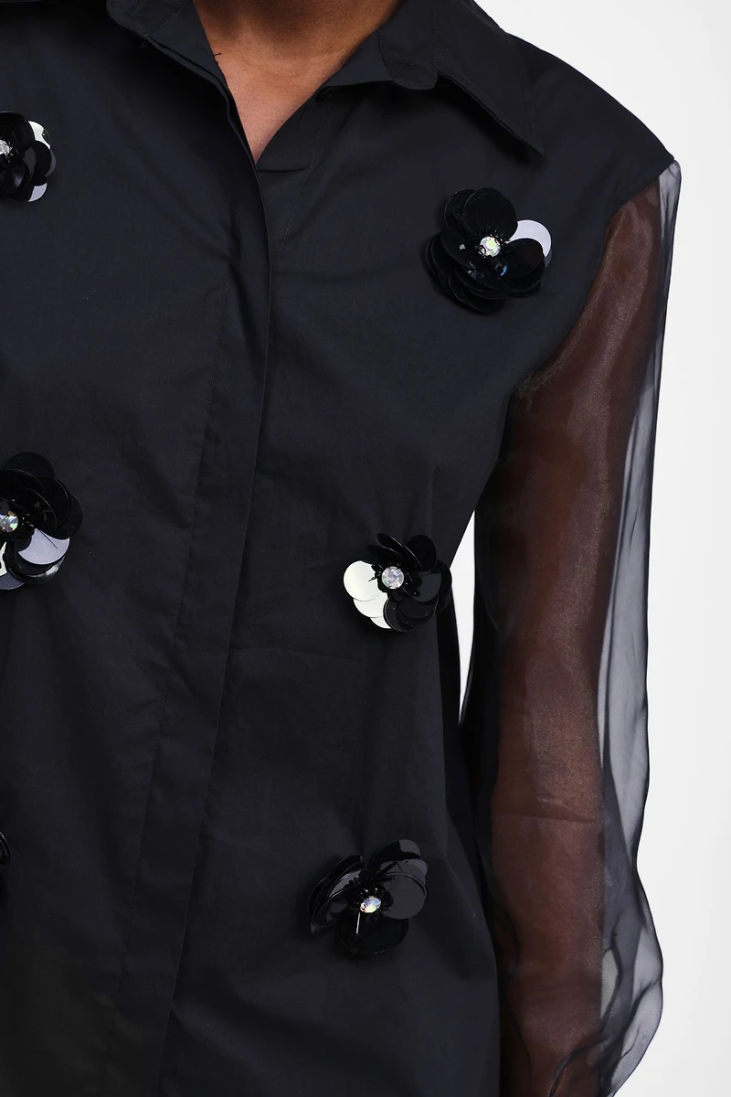 Chemise à ornements floraux