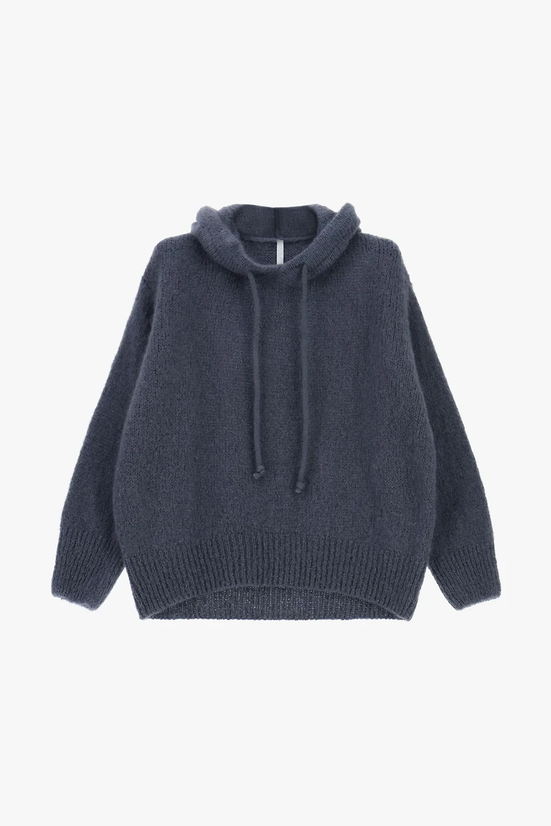 Pull à capuche tricotée