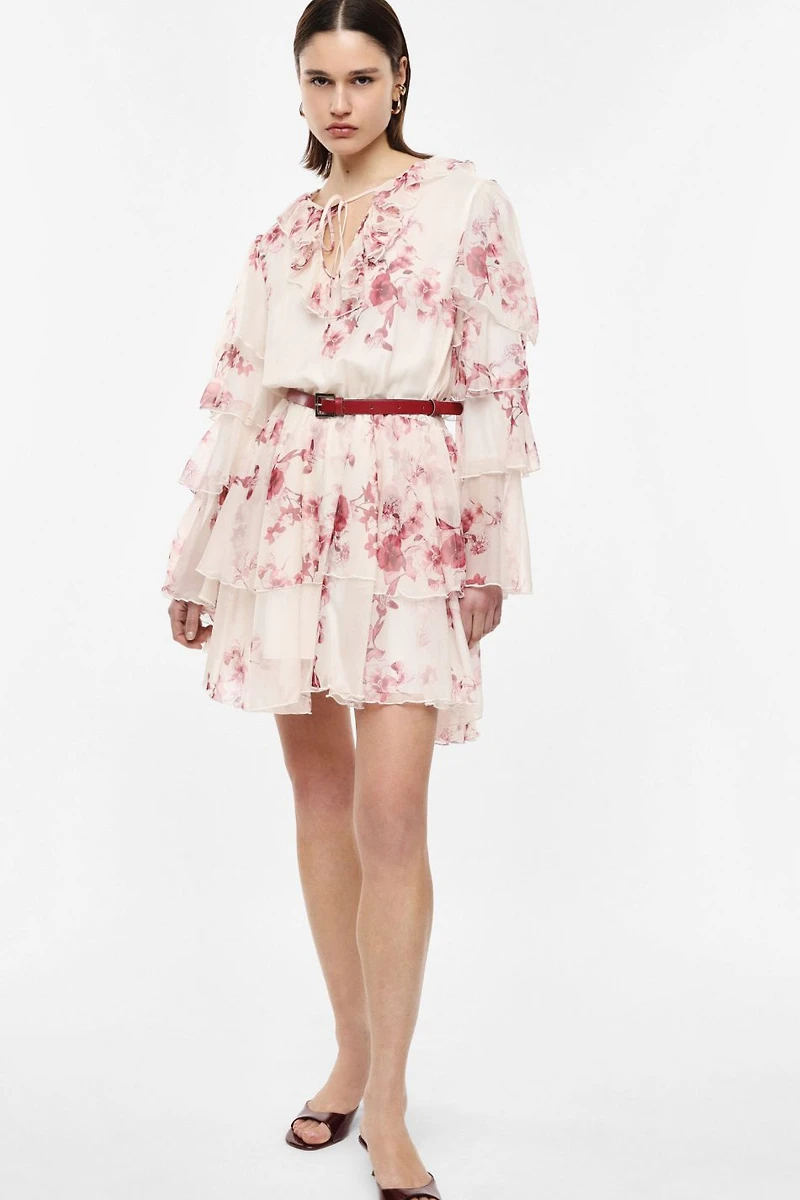 Short dress with tiered sleeves and belted waist