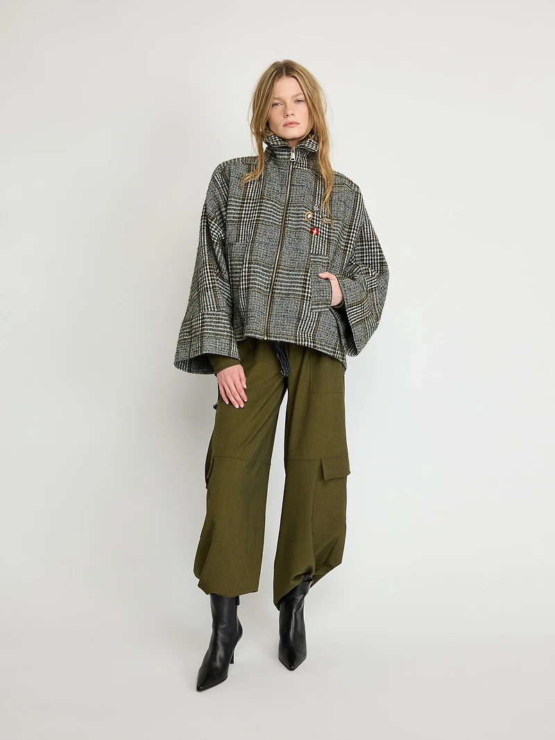 Veste courte en mélange de laine avec ornements