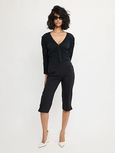 Black Capri Pants Pockets
