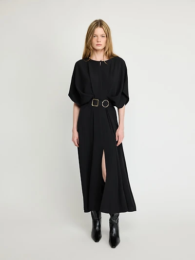 Robe midi drapée avec ceinture