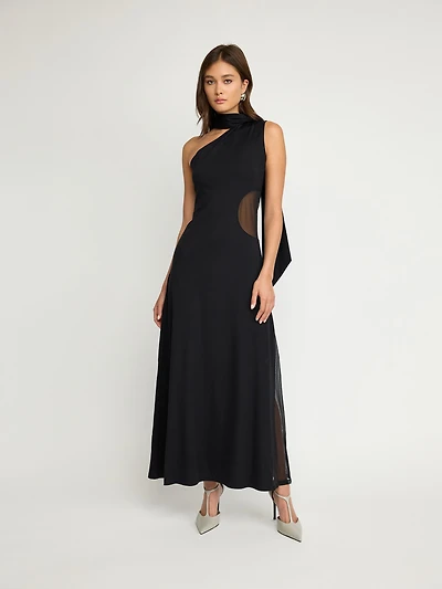 Robe longue asymétrique avec détails en maille