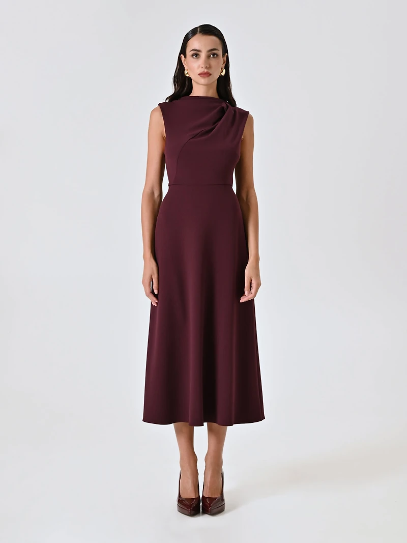 Robe midi à col montant