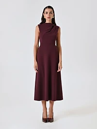 Robe midi à col montant