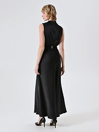 Robe longue en satin avec ceinture