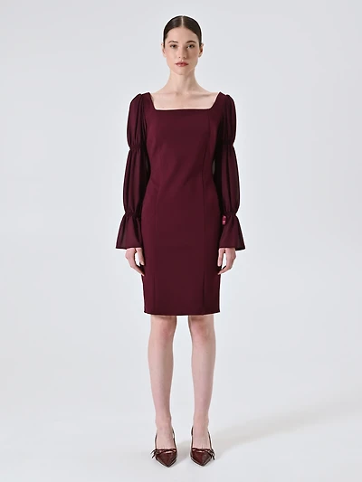 Robe à manches bouffantes