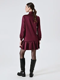 Robe chemise en satin bordeaux avec nœud