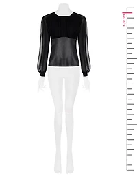 Chemisier en cuir orné de détails